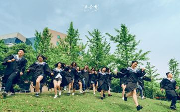 毕业表的自我鉴定300字模板8篇