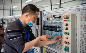 2024年电工年终工作总结模板8篇