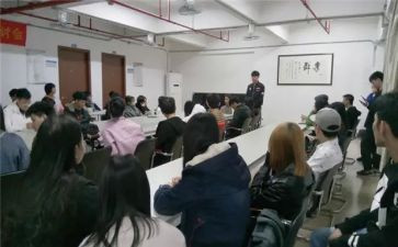 竞选副班长演讲稿范文参考5篇
