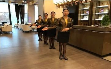服务员领班竞聘演讲稿5篇