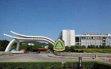 高校教师年度总结5篇