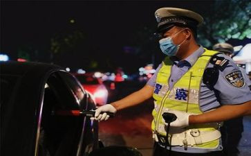 赞交警演讲稿5篇