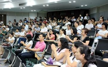 教职工演讲稿5篇