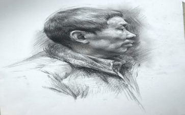 欲扬先抑的作文写人600字8篇