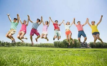 左右跳幼儿教案5篇
